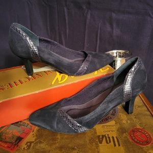 ROCKPORT Black Suede 3" 👠Heel Pump